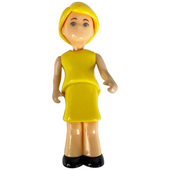 Vintage Little Tikes Dollhouse Green Shirt Dad & Yellow Dress Mom Father Mother - Picture 2 of 6